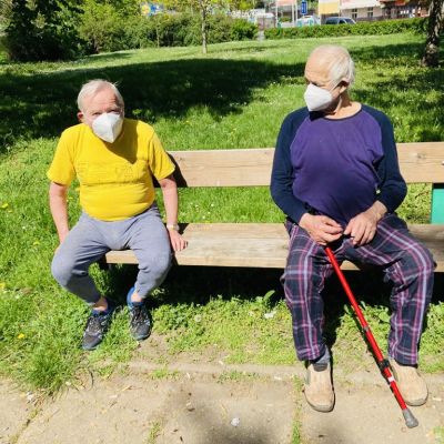 Posezení na terase, zahradničení a procházky